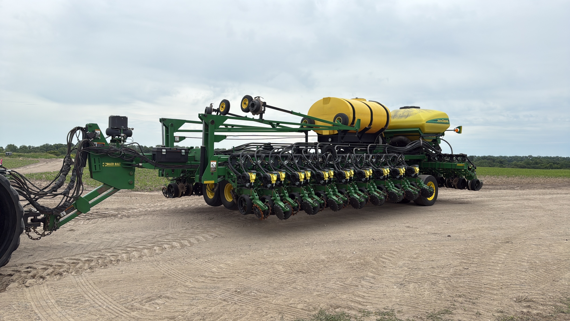 2022 John Deere 8R 370